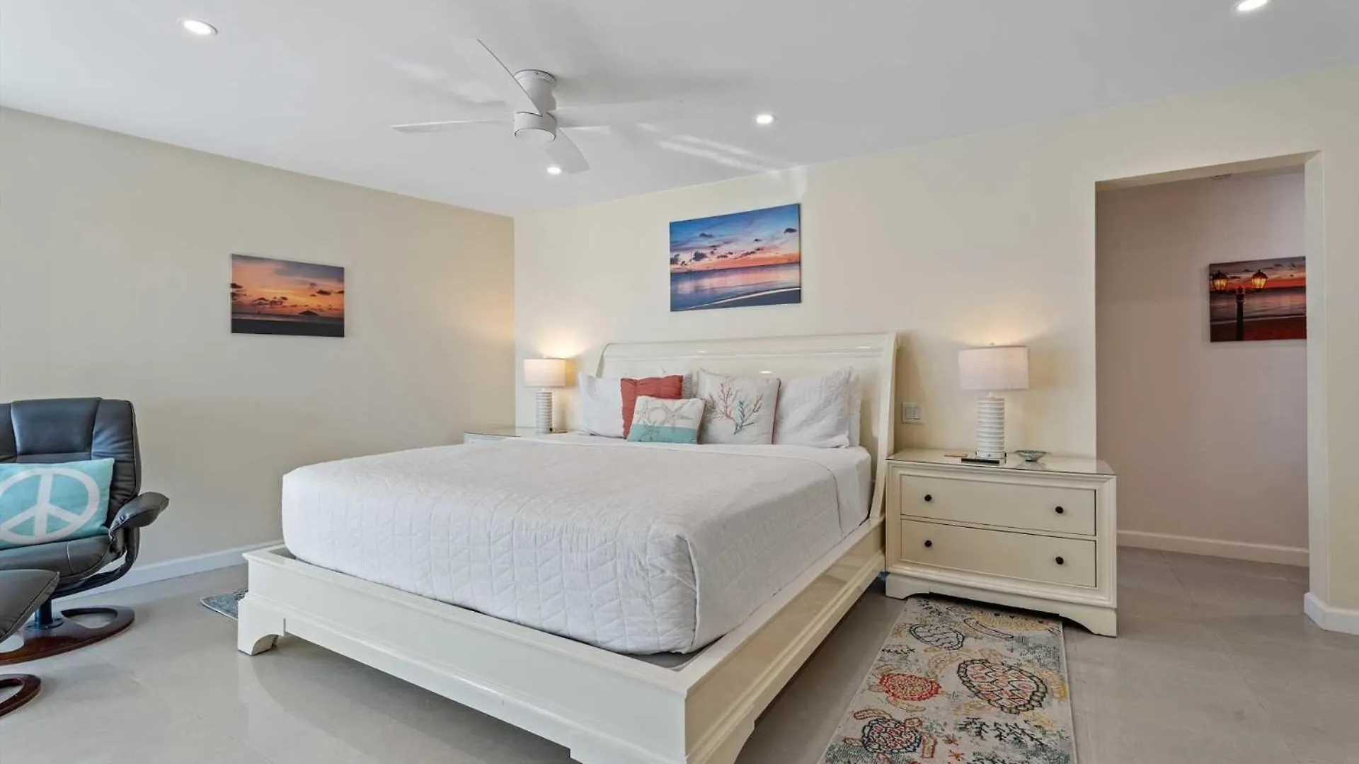 Beachfront - Aqua Vista 3Br Condo - A347 Palm Beach
