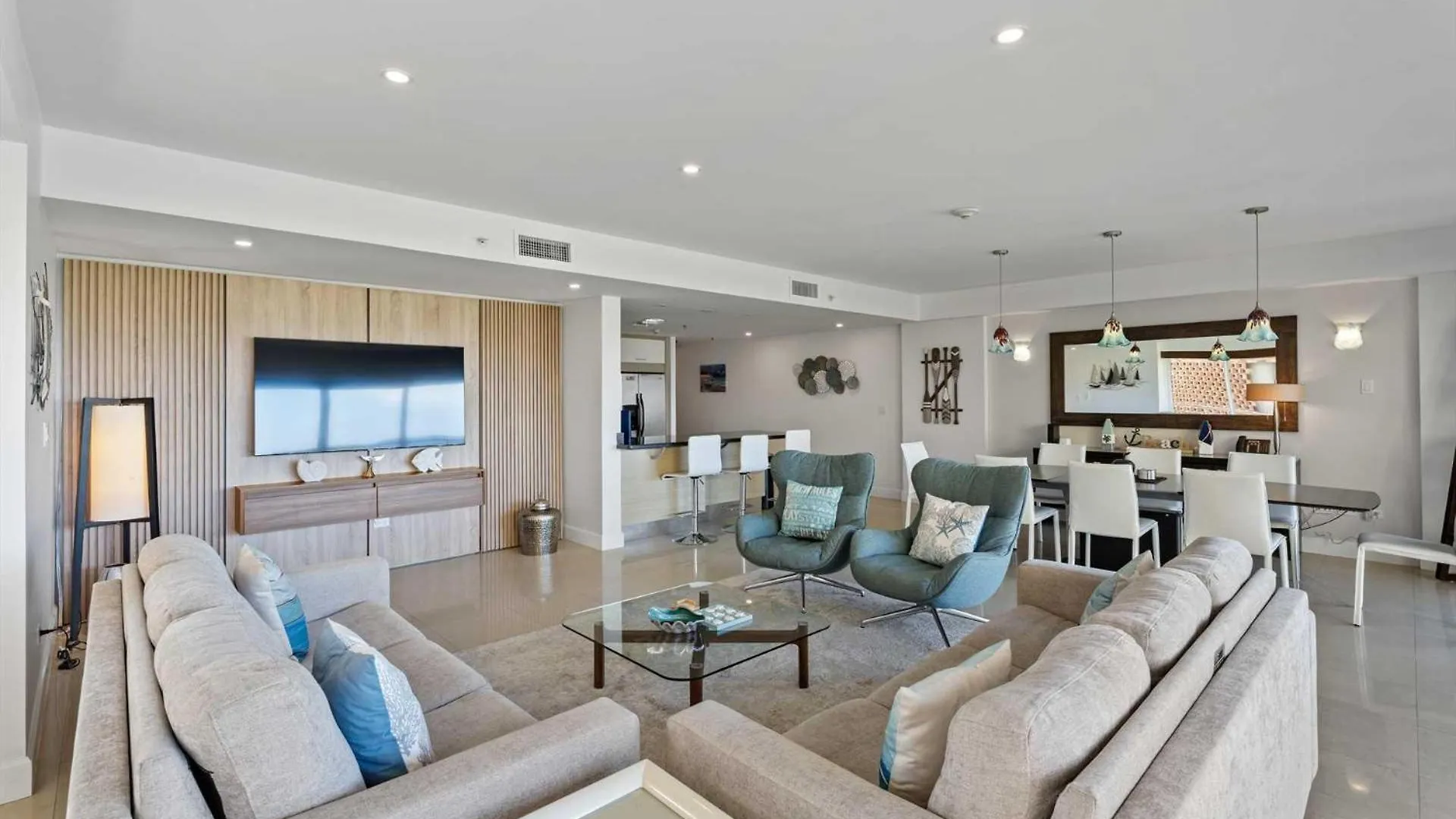 Beachfront - Aqua Vista 3Br Condo - A347 Palm Beach